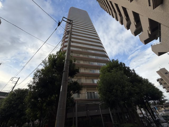 ★仲介手数料無料★グローリオタワー巣鴨（15階南西向き住戸・空室につき即入居可能）の外観