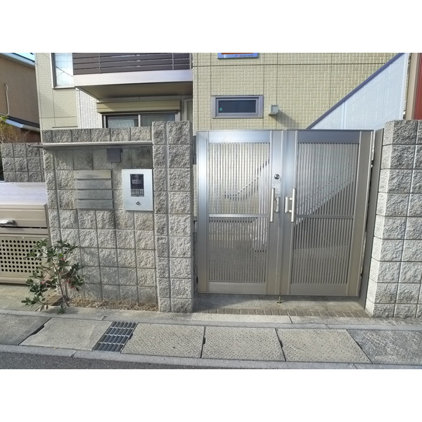 璃宮館のエントランス