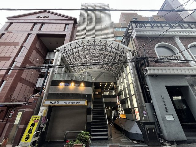 大阪市中央区東心斎橋２丁目の店舗一部