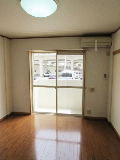 セトル箱崎の居間・リビング