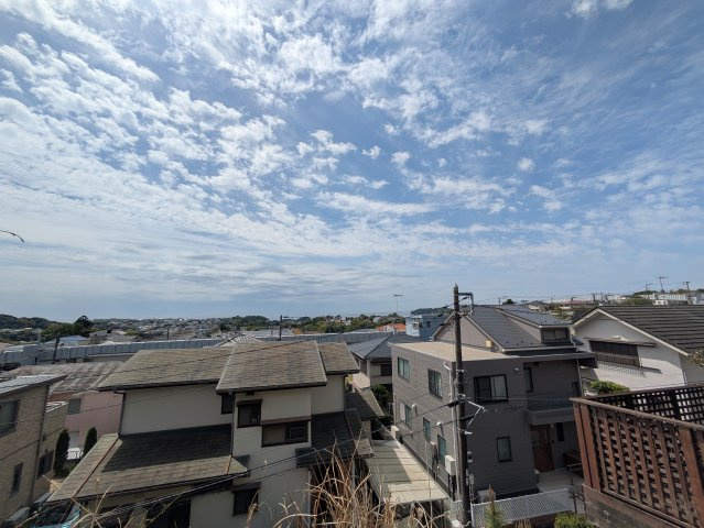 駅まで徒歩2分　高台　陽当たり良好の周辺|物件付近の眺望