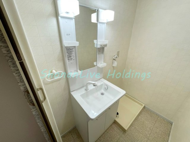 藤沢市本町３丁目の賃貸マンションの洗面所