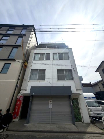 安井金毘羅宮横ビルの外観