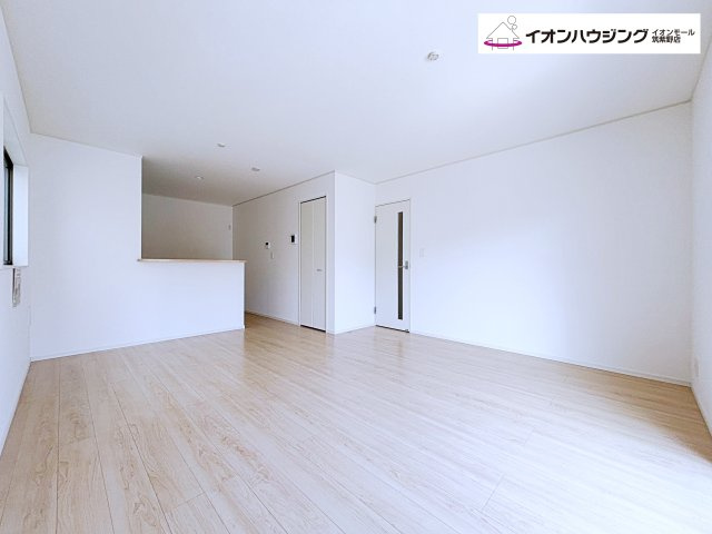 春日市紅葉ヶ丘西第８　1号棟