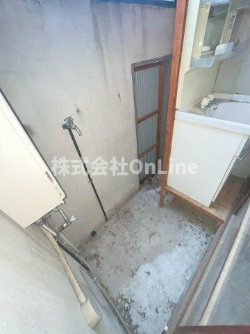 東大阪市西堤楠町３丁目のアパートの洗面所