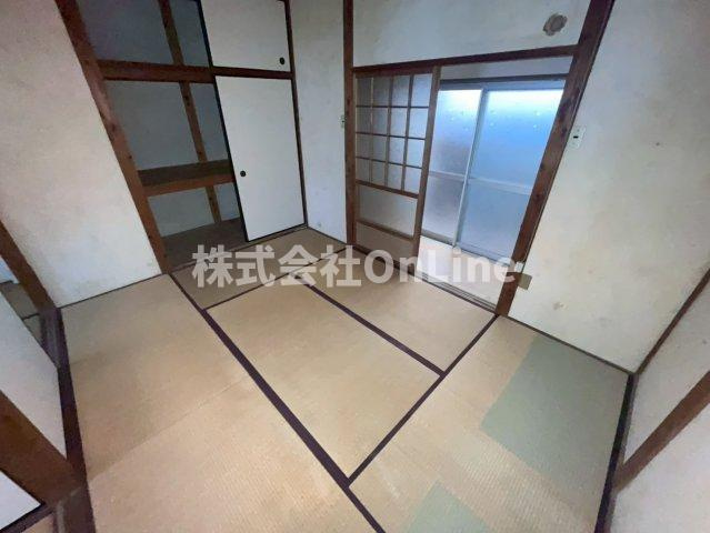 東大阪市稲田本町２丁目のテラスの居間・リビング