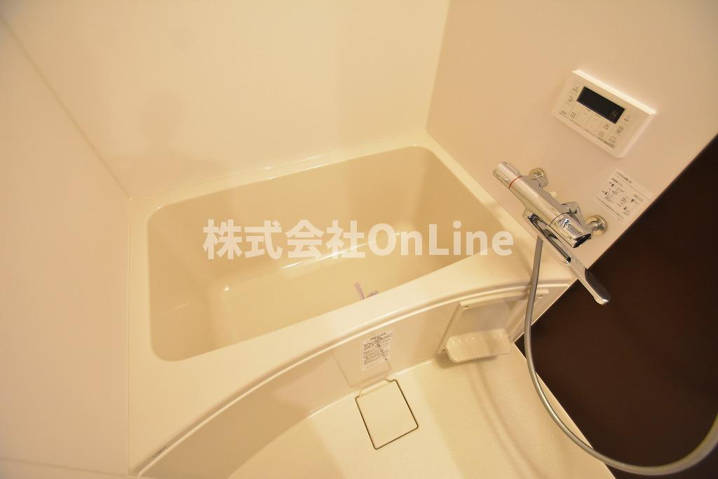 東大阪市寿町３丁目のアパートの浴室