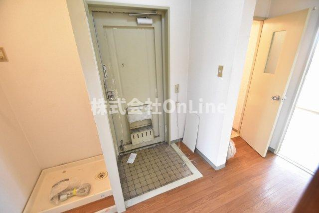 東大阪市若江西新町２丁目の賃貸マンションの玄関