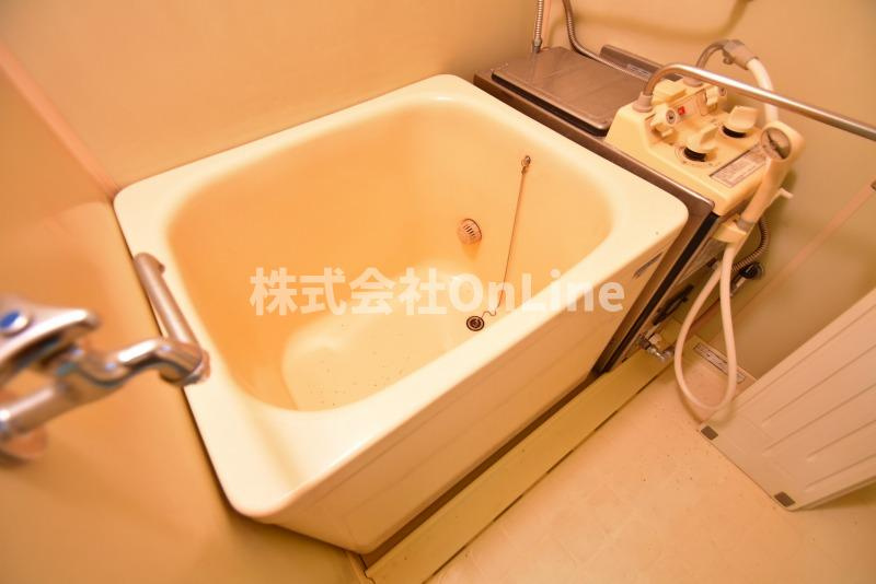 東大阪市横枕の賃貸マンションの浴室