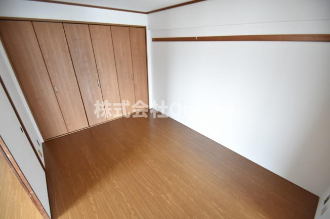 【寝室】