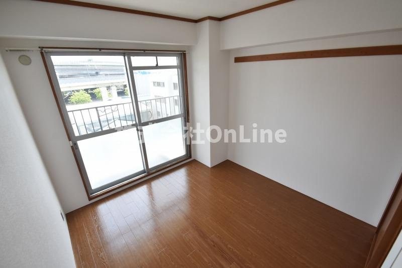 東大阪市長田３丁目の賃貸マンションの子供部屋