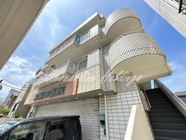 藤沢市本鵠沼４丁目の賃貸マンションの外観