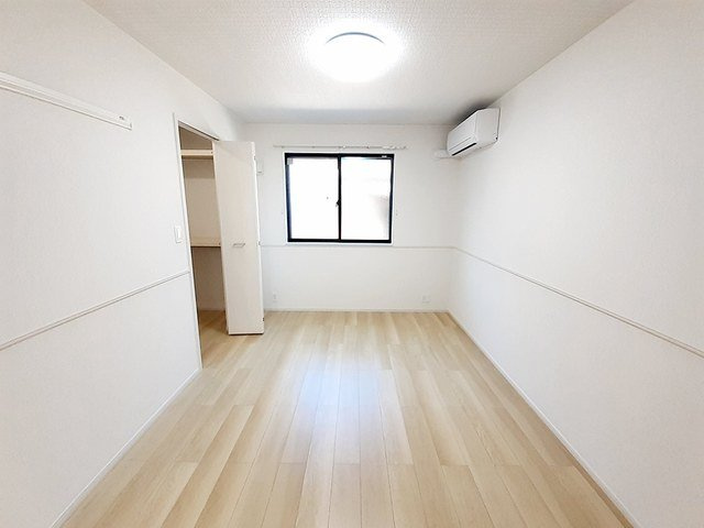 グローブ　Ｂの内装
