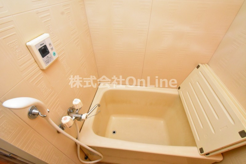 東大阪市吉田７丁目の賃貸マンションの浴室