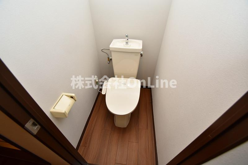 東大阪市中小阪３丁目の賃貸マンションのトイレ
