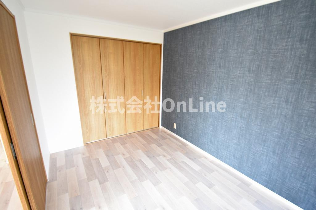東大阪市吉松１丁目のアパートの洋室