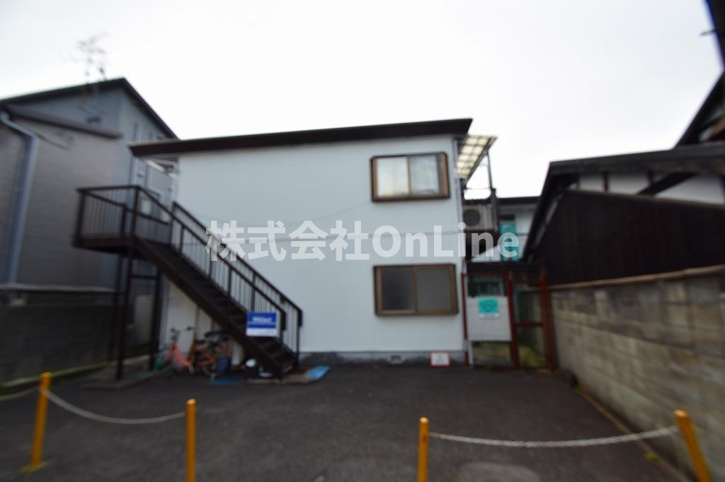 東大阪市吉松１丁目のアパートの外観