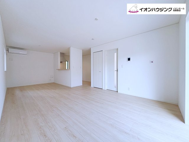 春日市紅葉ヶ丘西第８　2号棟