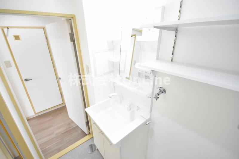 東大阪市友井５丁目の賃貸マンションの独立洗面台
