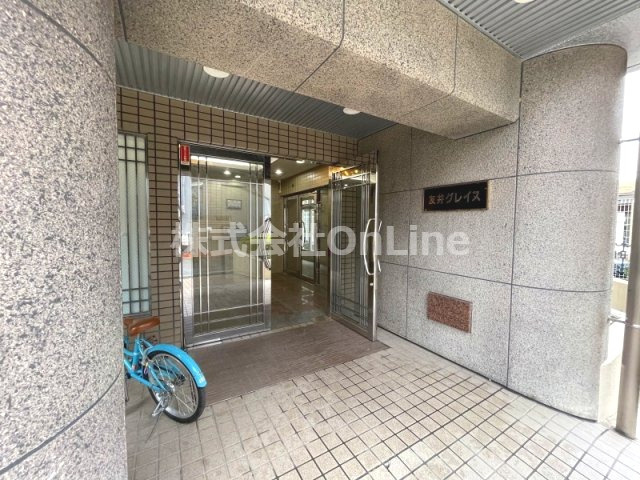 東大阪市友井５丁目の賃貸マンションのエントランス
