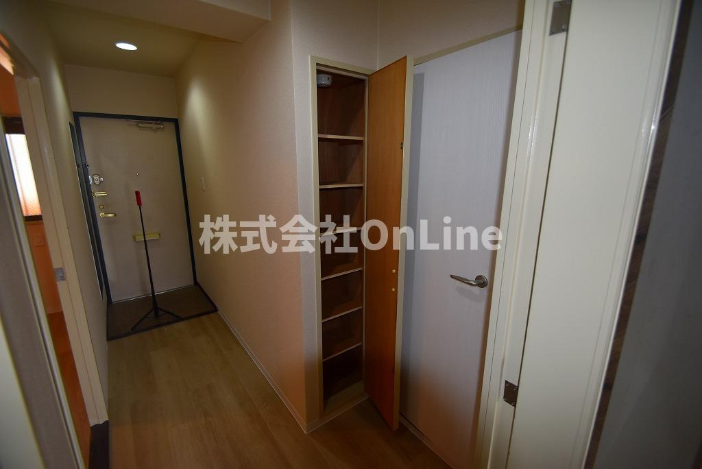 東大阪市友井５丁目の賃貸マンションの収納
