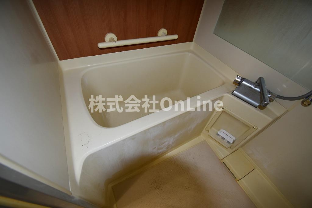 東大阪市友井５丁目の賃貸マンションの浴室
