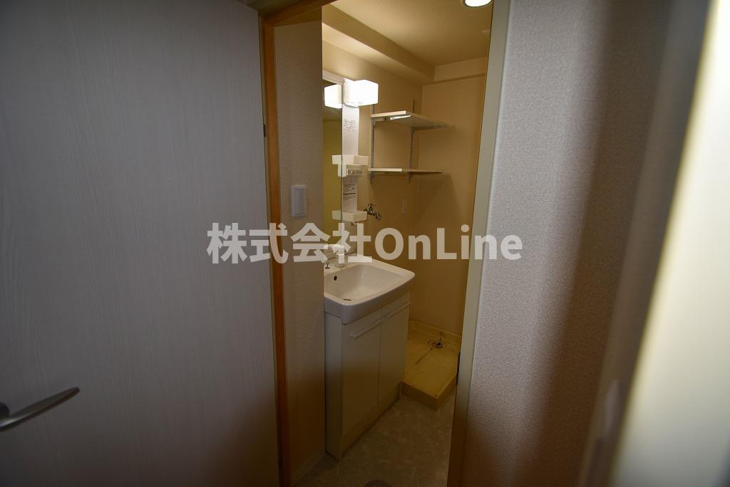 東大阪市友井５丁目の賃貸マンションの洗面所