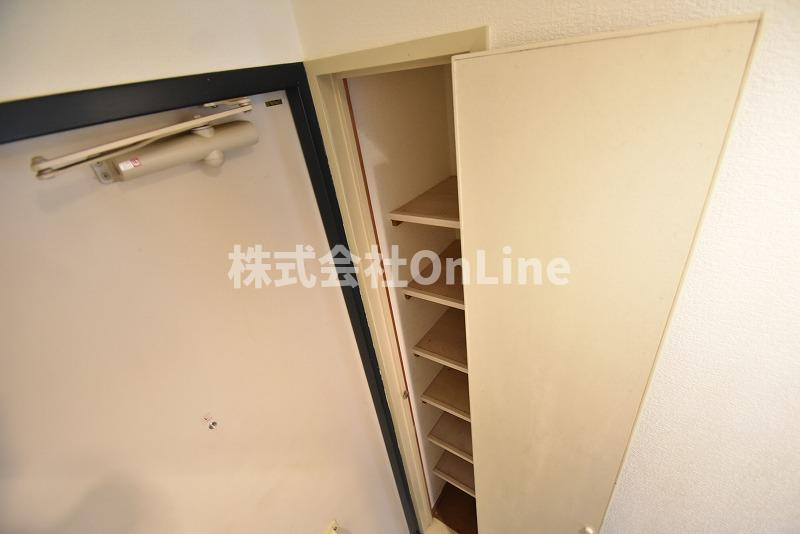 東大阪市友井５丁目の賃貸マンションの収納