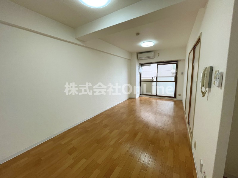 東大阪市友井５丁目の賃貸マンションの居間・リビング