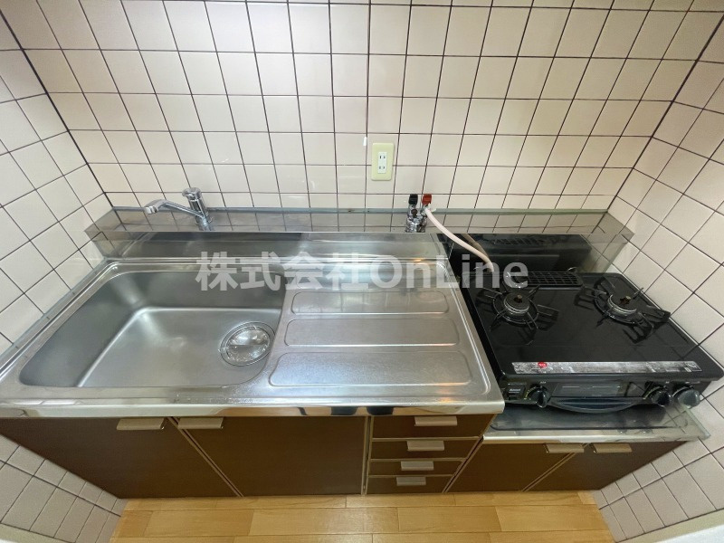 東大阪市友井５丁目の賃貸マンションのキッチン