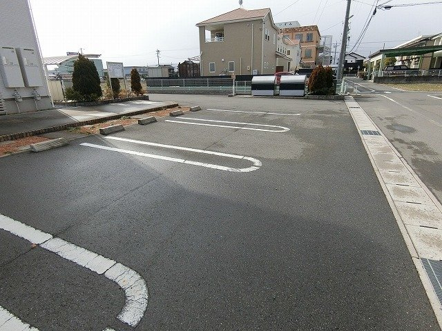 サニーサイドＡの駐車場