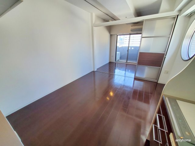 SERENiTE本町エコートの寝室