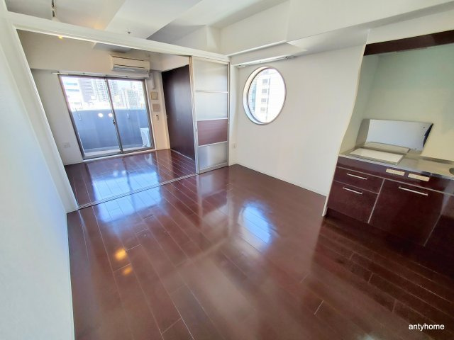 SERENiTE本町エコートの居間・リビング