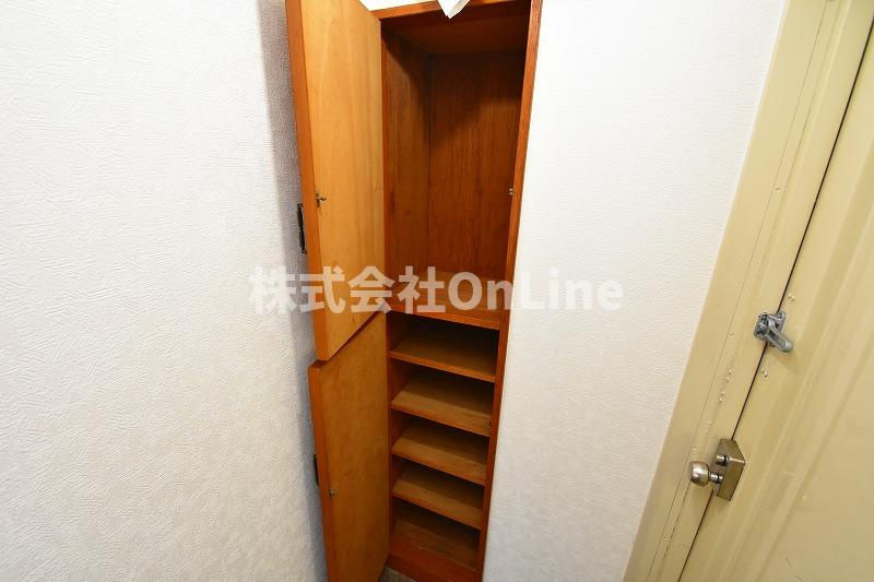 東大阪市大蓮北３丁目の賃貸マンションの収納