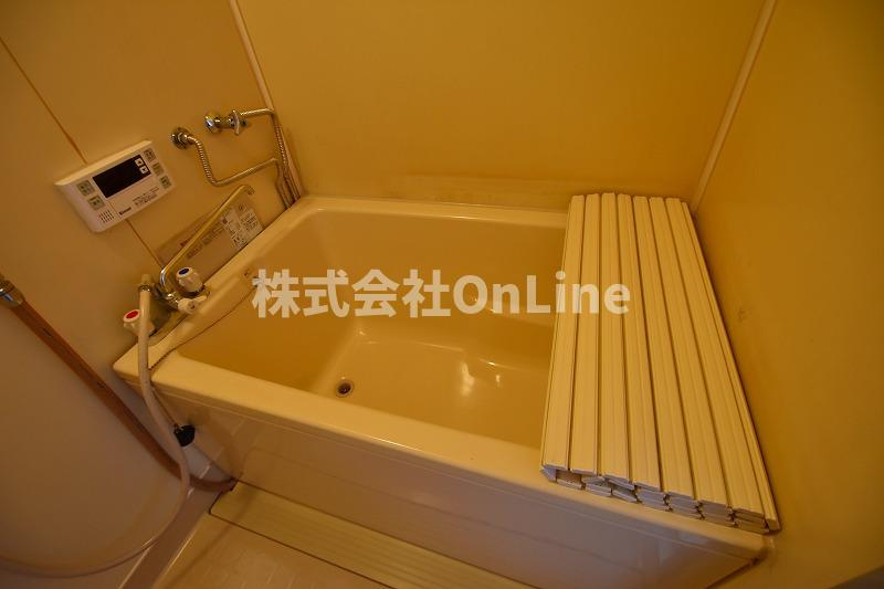 東大阪市大蓮北３丁目の賃貸マンションの浴室