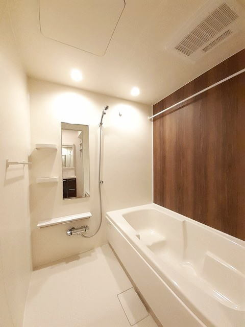 熊本市南区近見４丁目のアパートの浴室