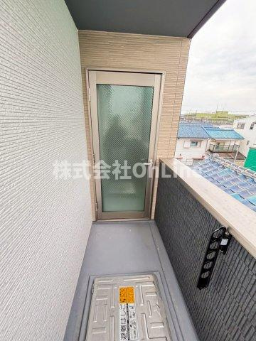 東大阪市花園東町３丁目のアパートのバルコニー
