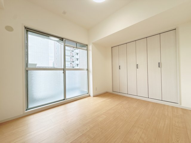 上前津中央マンションの洋室|使い勝手のいい洋室です