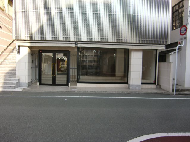 熊本市中央区南坪井町の店舗一部