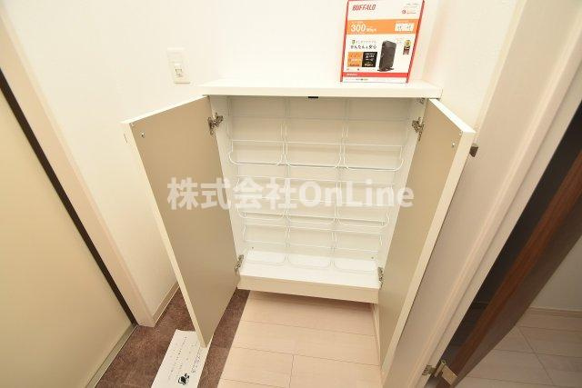 東大阪市小若江１丁目のアパートの収納