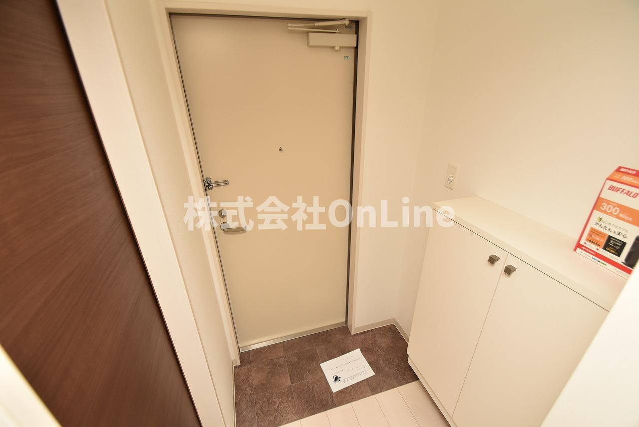 東大阪市小若江１丁目のアパートの玄関