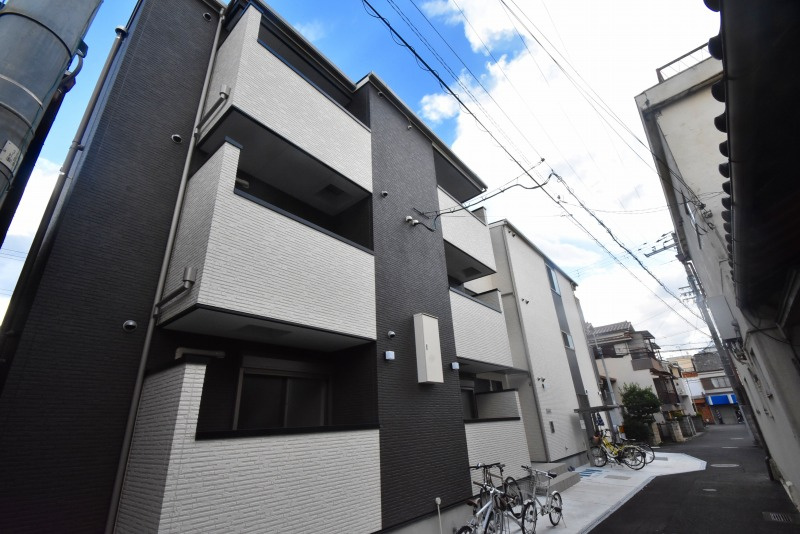 東大阪市小若江１丁目のアパートの外観