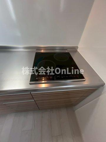 東大阪市近江堂３丁目のアパートのキッチン