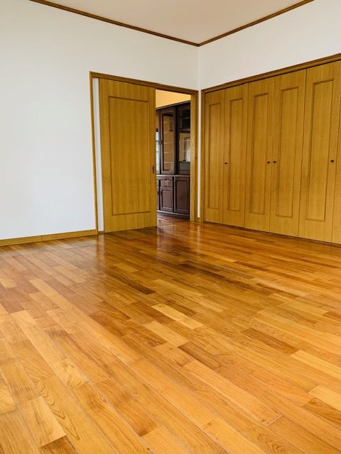 荒木町貸家の寝室|クローゼット付の寝室です☆