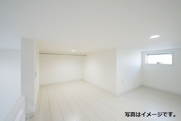 LSレジデンス名古屋(エルエスレジデンスナゴヤの居間・リビング