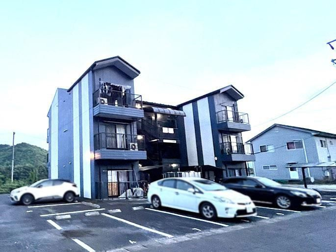 加茂郡富加町大平賀の一棟マンションの外観