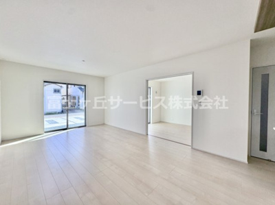 【居間・リビング】 | 浜松市中央区舞阪町舞阪 新築一戸建て | 使いやすい居間です