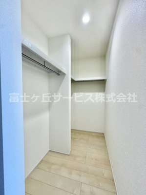 【収納】 | 浜松市中央区舞阪町舞阪 新築一戸建て | ウォークインクローゼットです