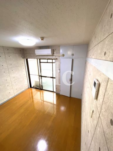 ハイグレース北新宿の内装|反転