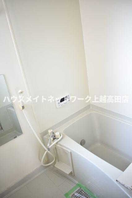 ウイングヒルズＢ棟の浴室|追焚機能付